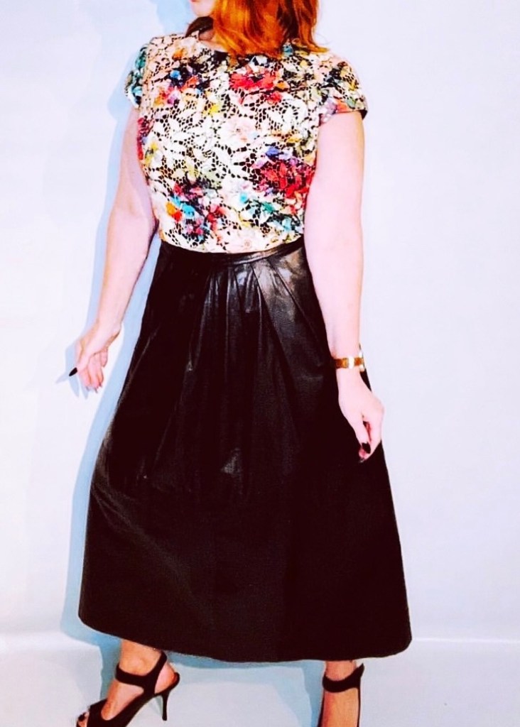 Vintage 1980s black leather midi skirt - Vintage Fashion Magazine - outfit inspiration - outfit Inspo 